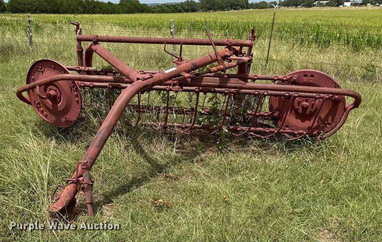 image for item DX5605 Massey Ferguson 37 hay rake