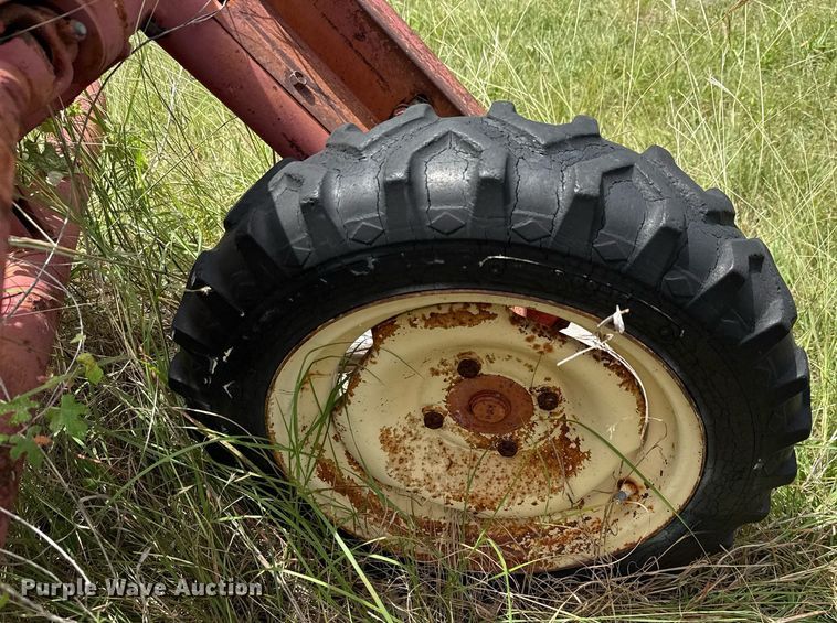 image for item DX5605 Massey Ferguson 37 hay rake