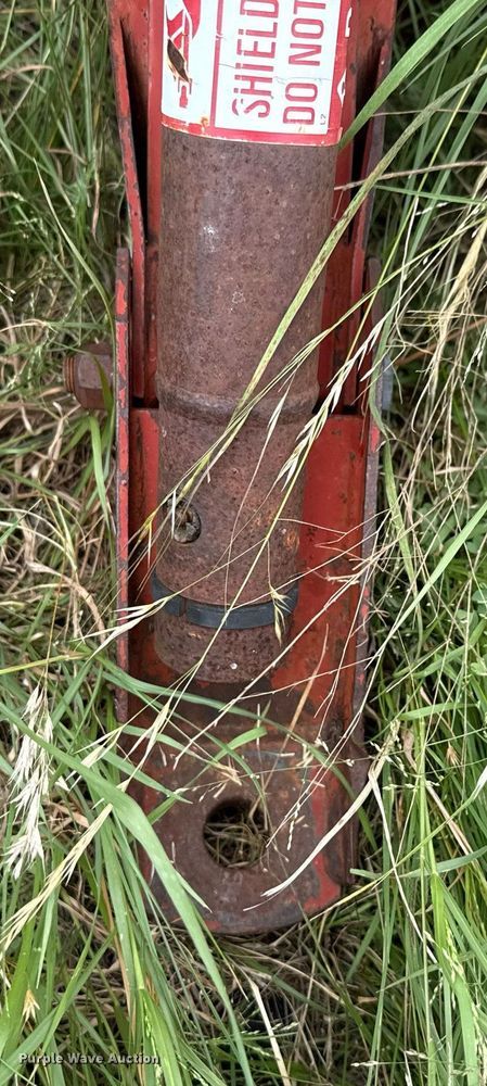 image for item DX5606 1987 New Holland 853 round baler