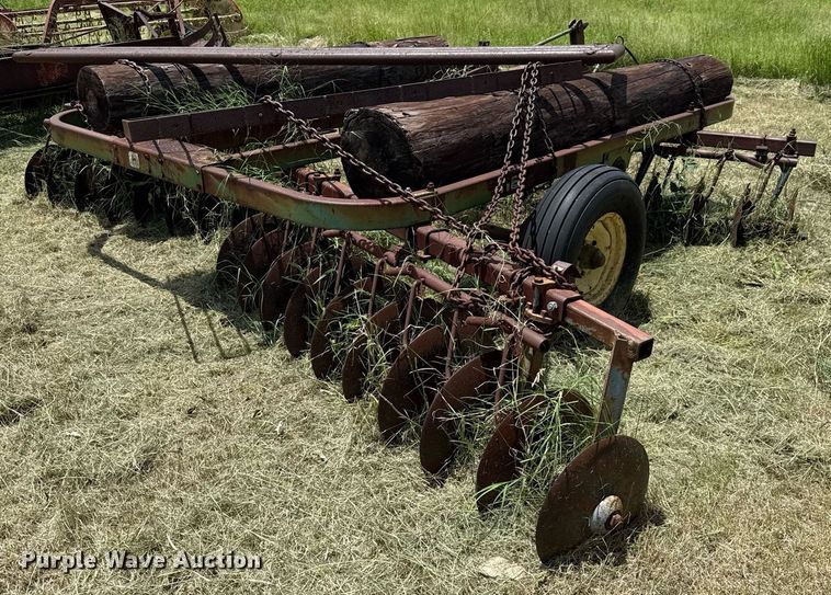 image for item DX5618 John Deere 115 off-set disk