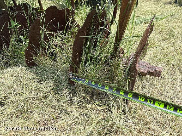 image for item DX5618 John Deere 115 off-set disk