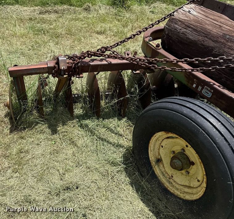image for item DX5618 John Deere 115 off-set disk