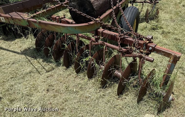 image for item DX5618 John Deere 115 off-set disk
