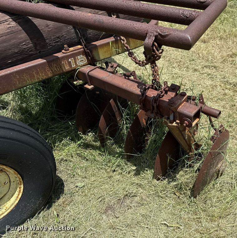 image for item DX5618 John Deere 115 off-set disk