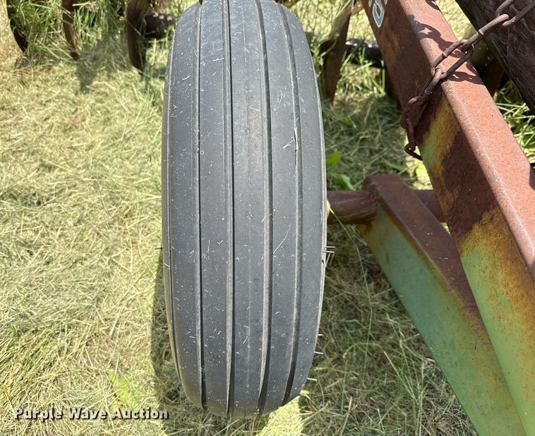 image for item DX5618 John Deere 115 off-set disk