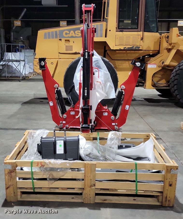 image for item DX7084 2020 Massey Furgeson  CB 85 backhoe attachment