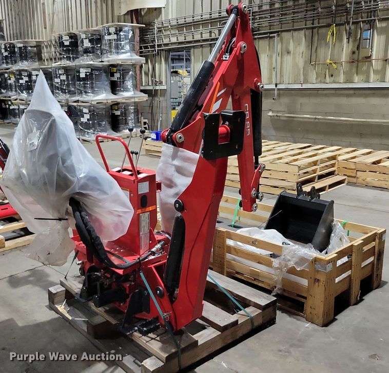 image for item DX7084 2020 Massey Furgeson  CB 85 backhoe attachment