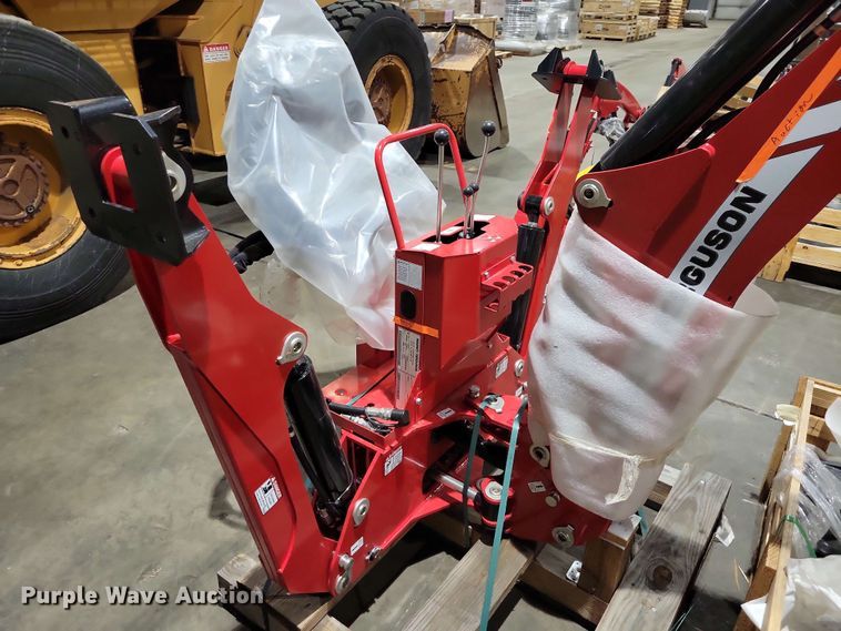 image for item DX7084 2020 Massey Furgeson  CB 85 backhoe attachment