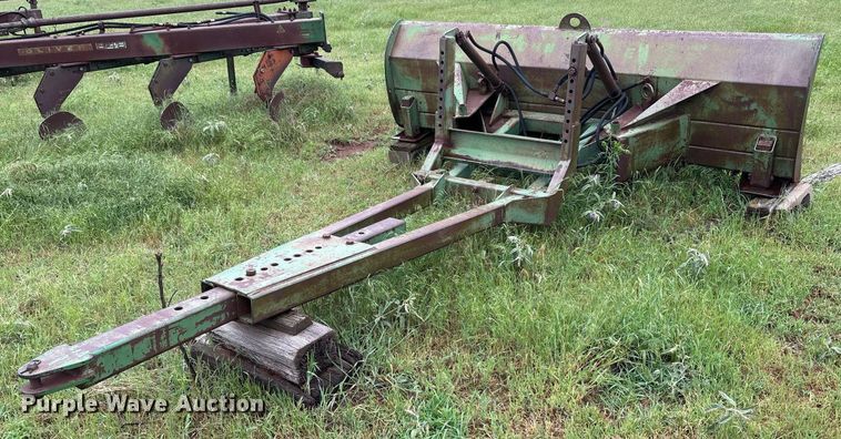 image for item DY2535 John Deere 534 tractor dozer blade