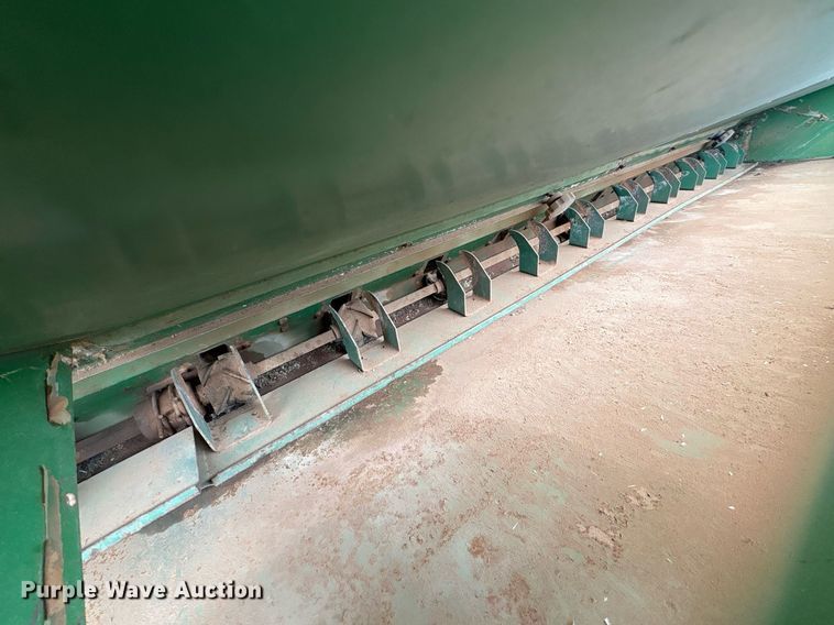 image for item DY2538 John Deere 8350 grain drill