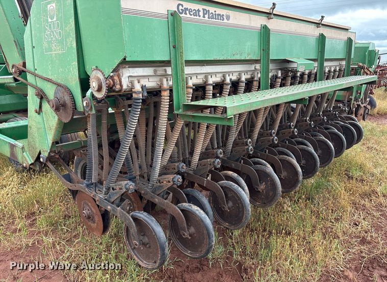 image for item DY2542 Great Plains Solid Stand 36 grain drill