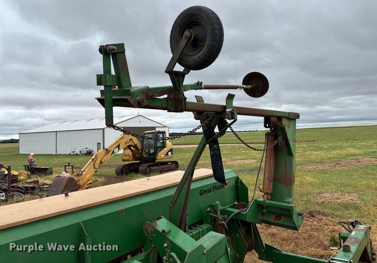 image for item DY2542 Great Plains Solid Stand 36 grain drill