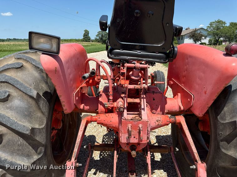 image for item DZ4211 1958 Allis-Chalmers D17 tractor