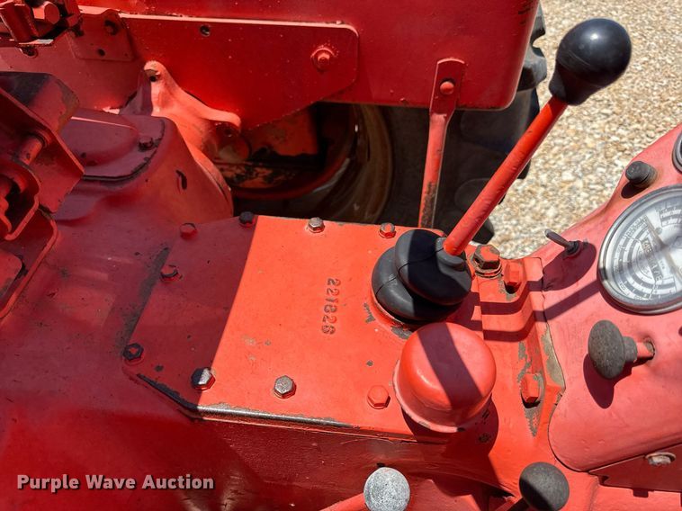 image for item DZ4211 1958 Allis-Chalmers D17 tractor