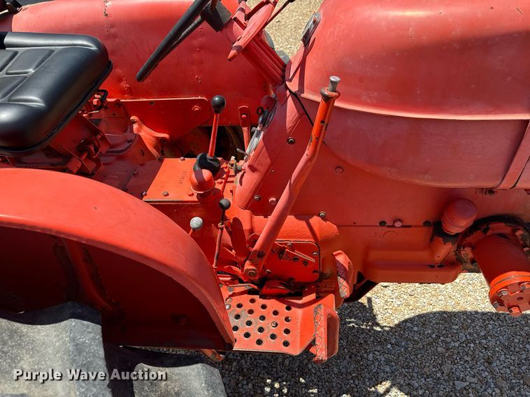 image for item DZ4211 1958 Allis-Chalmers D17 tractor