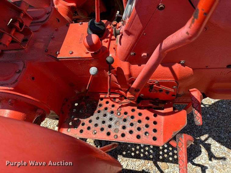 image for item DZ4211 1958 Allis-Chalmers D17 tractor