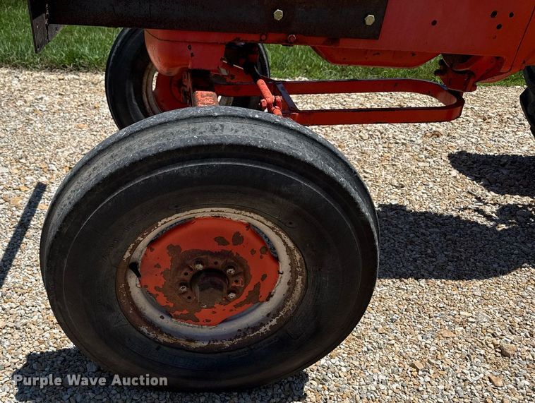 image for item DZ4211 1958 Allis-Chalmers D17 tractor