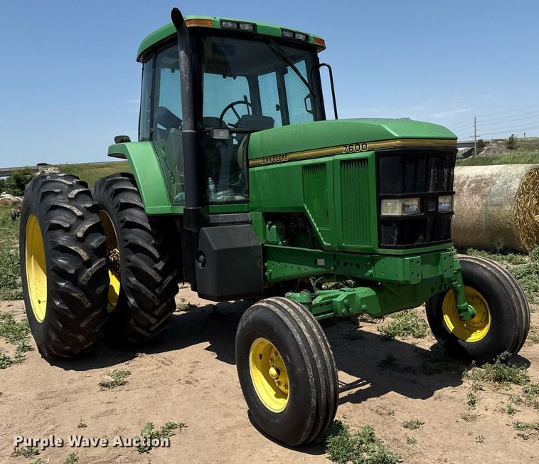image for item DZ8547 John Deere 7600 tractor