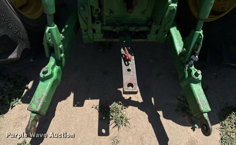 image for item DZ8547 John Deere 7600 tractor