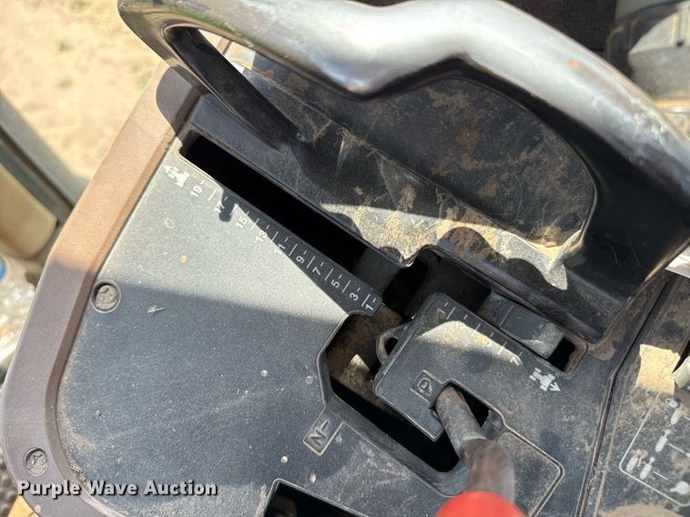 image for item DZ8547 John Deere 7600 tractor