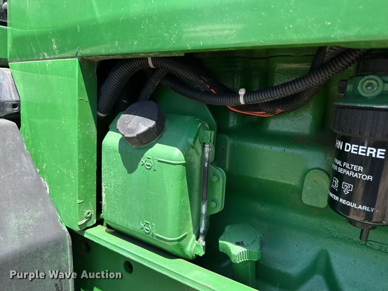image for item DZ8547 John Deere 7600 tractor