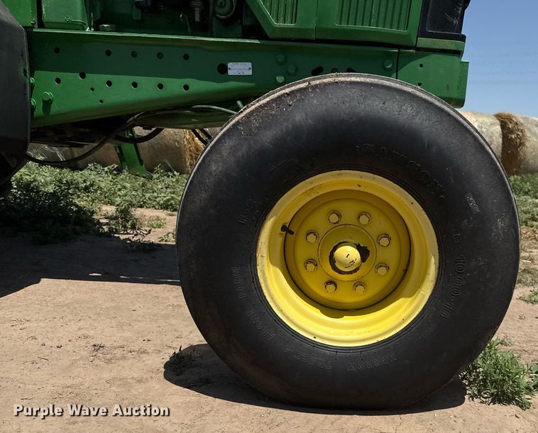 image for item DZ8547 John Deere 7600 tractor