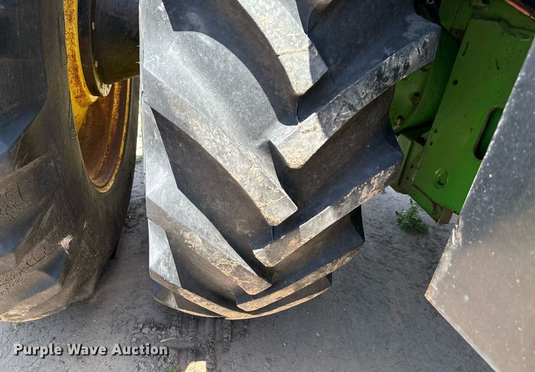 image for item DZ8547 John Deere 7600 tractor