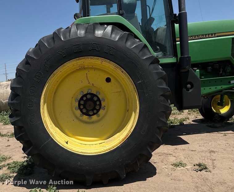 image for item DZ8547 John Deere 7600 tractor