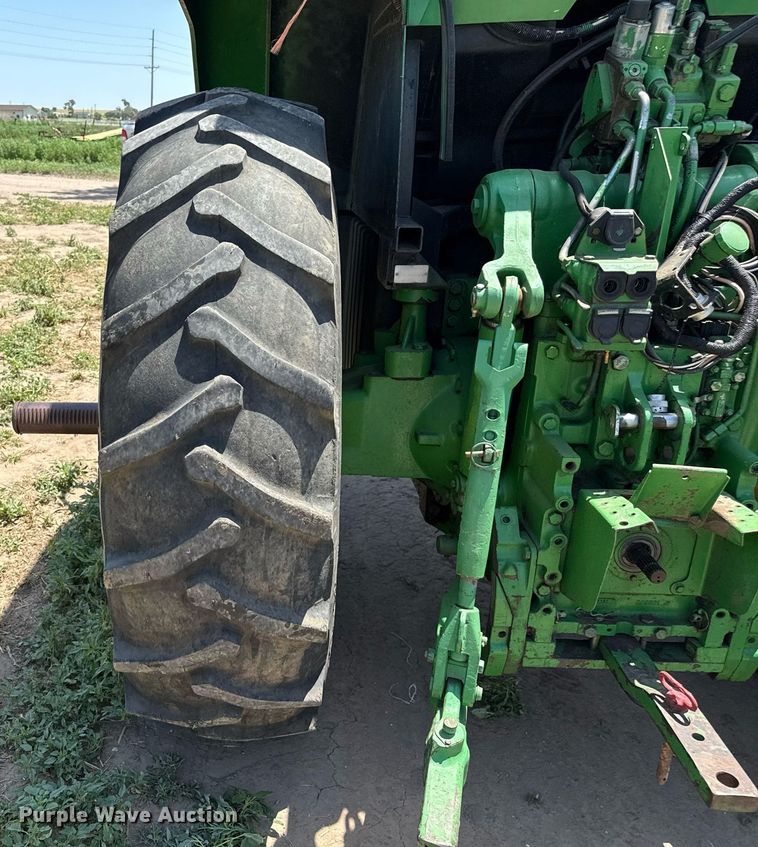 image for item DZ8547 John Deere 7600 tractor