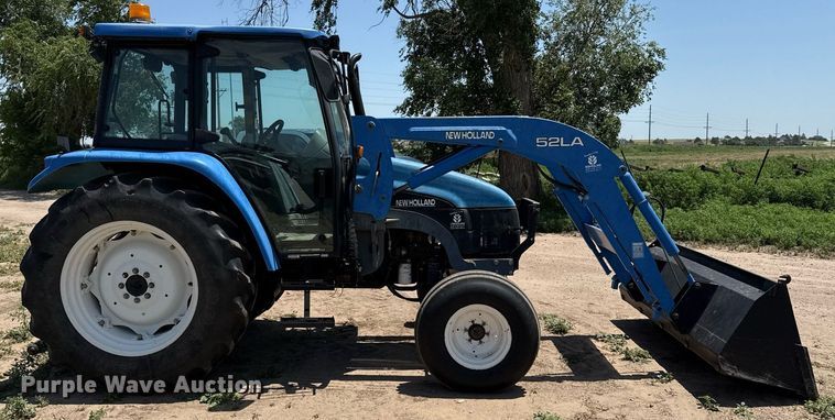 image for item DZ8548 New Holland TL90 tractor