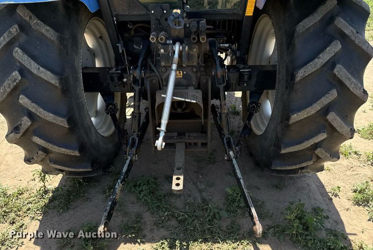 image for item DZ8548 New Holland TL90 tractor
