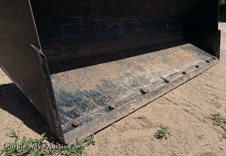 image for item DZ8548 New Holland TL90 tractor