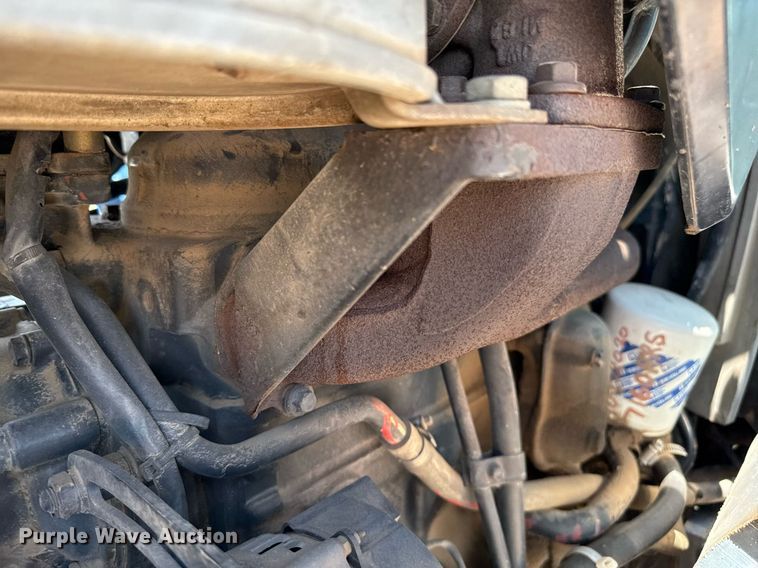 image for item DZ8548 New Holland TL90 tractor