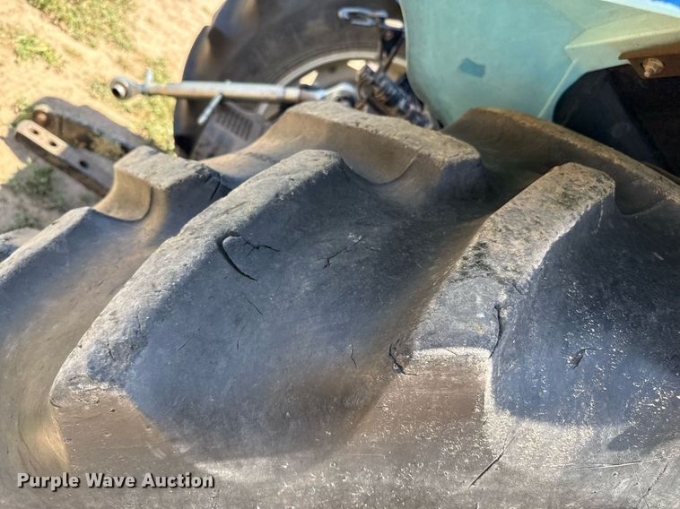 image for item DZ8548 New Holland TL90 tractor