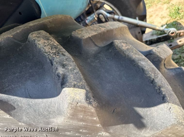 image for item DZ8548 New Holland TL90 tractor