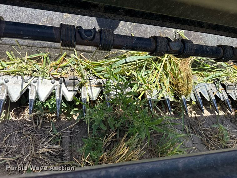 image for item DZ8549 Case WDX1101 swather / windrower