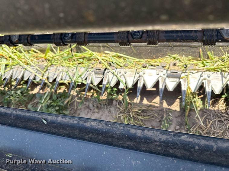 image for item DZ8549 Case WDX1101 swather / windrower