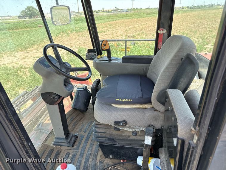 image for item DZ8549 Case WDX1101 swather / windrower