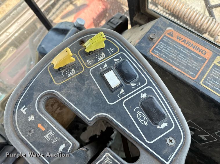 image for item DZ8549 Case WDX1101 swather / windrower