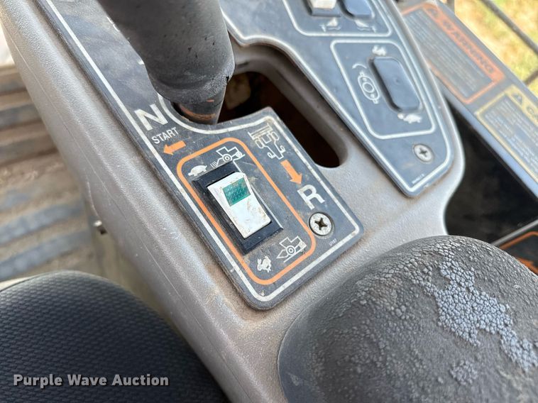 image for item DZ8549 Case WDX1101 swather / windrower