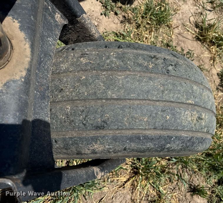 image for item DZ8549 Case WDX1101 swather / windrower