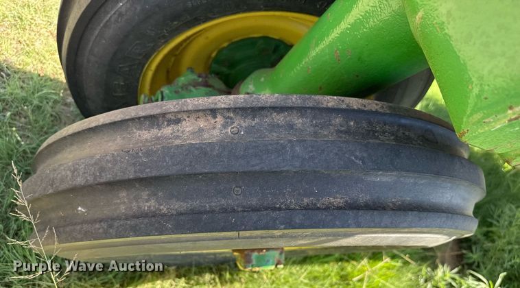 image for item DZ8580 1952 John Deere 50 tractor