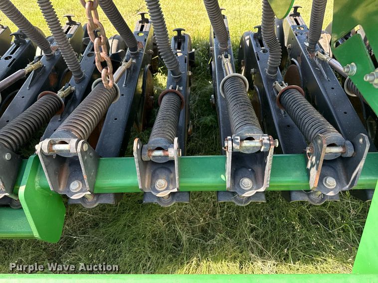 image for item DZ8583 Great Plains Solid Stand 1300 grain drill