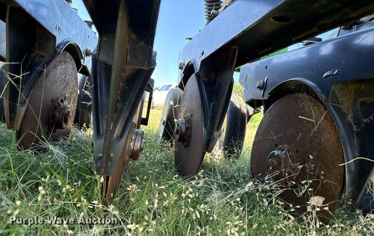 image for item DZ8583 Great Plains Solid Stand 1300 grain drill