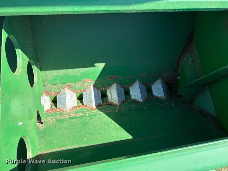 image for item DZ8583 Great Plains Solid Stand 1300 grain drill