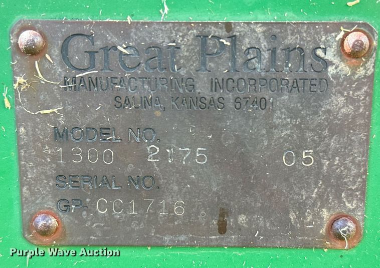 image for item DZ8583 Great Plains Solid Stand 1300 grain drill