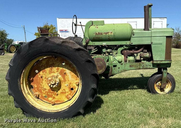 image for item DZ8586 1956 John Deere 70 tractor
