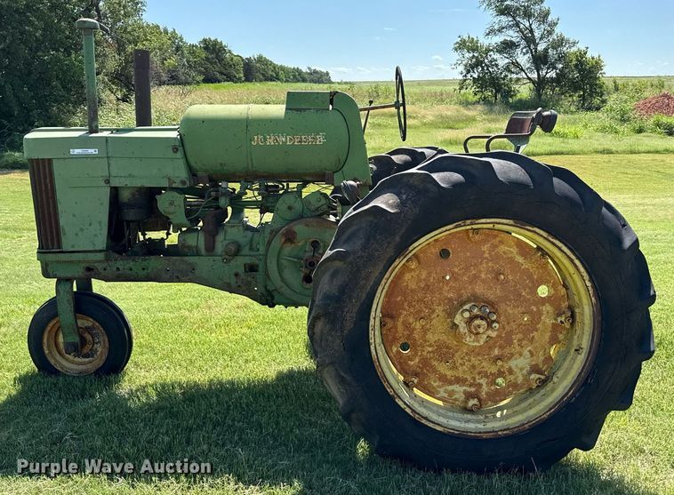 image for item DZ8586 1956 John Deere 70 tractor
