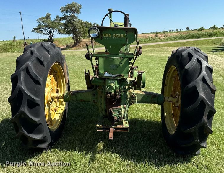 image for item DZ8586 1956 John Deere 70 tractor