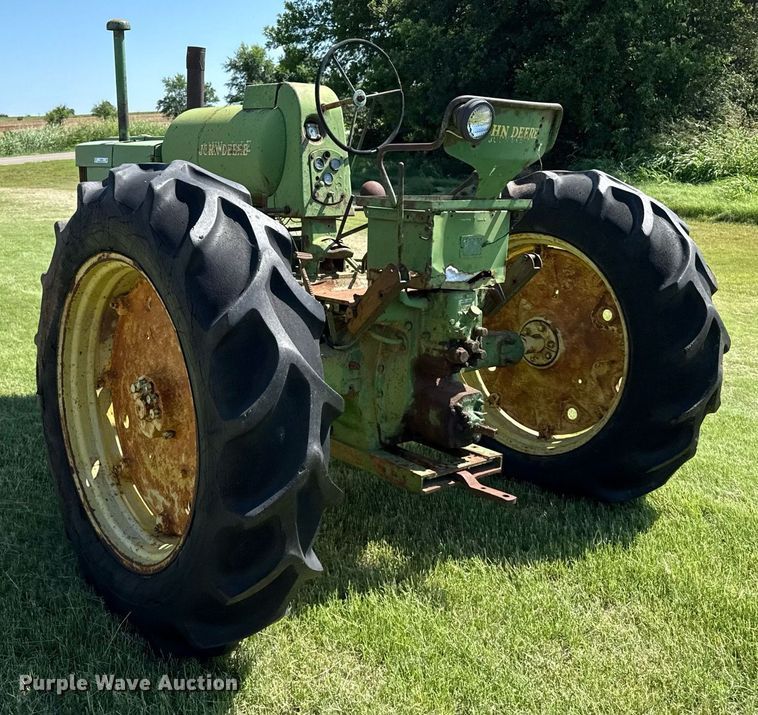 image for item DZ8586 1956 John Deere 70 tractor